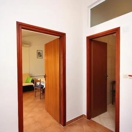 With Parking Space - Donja, Rab - 5060 公寓