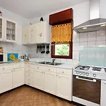 Apartman Apartments With Parking Space Supetarska Draga - Donja, Rab - 5060 Supetarska Draga