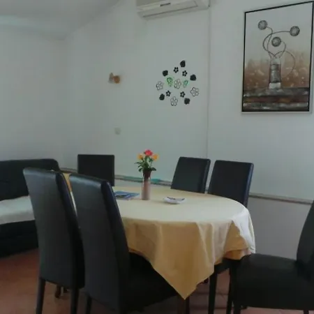 With Parking Space - Donja, Rab - 5060 Apartmán