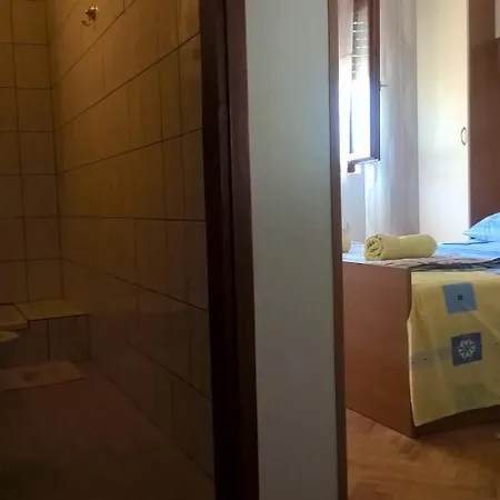 Apartmán With Parking Space - Donja, Rab - 5060 *